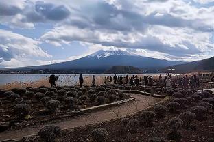 马丁内斯：没空看卡塔尔世界杯决赛录像 埃梅里整天都很亢奋